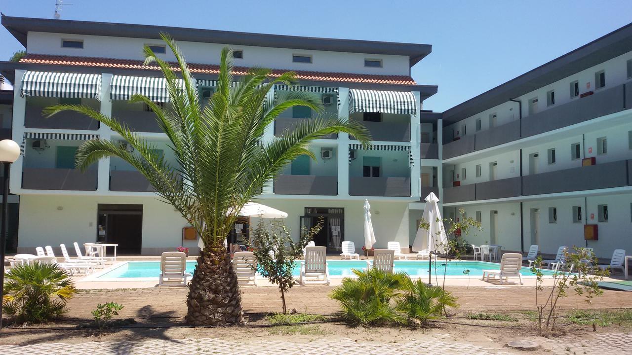 Residence Verde Pineta Principina a Mare Buitenkant foto